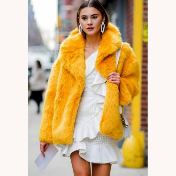 💥STUNNING💥GUESS FAUX FUR COAT in YELLOW HONEY GOLD - Picture 6 of 15